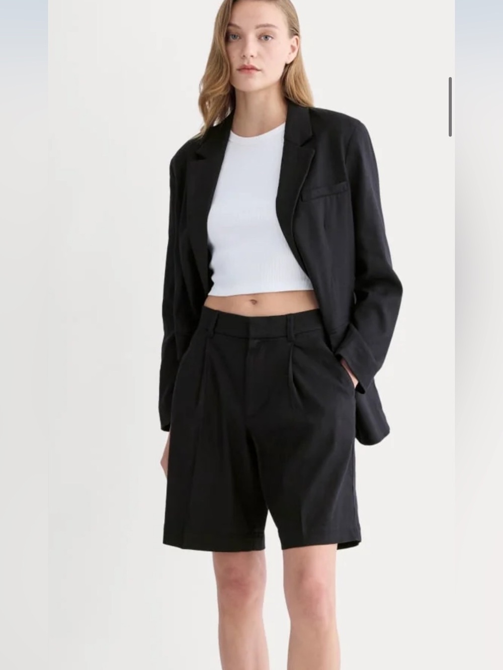 EVERLANE The Linen Way-High® Drape Short | Black Size 4